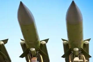 Irán contraataca: Ejército israelí alerta sobre oleada de misiles 