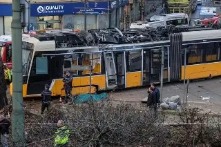 Descarrila tranvía en Milán; hay heridos y un muerto 