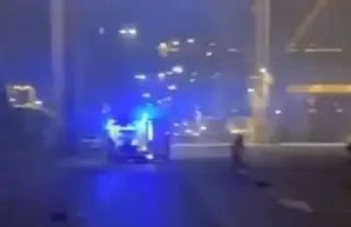 Ataques iraníes dejan un muerto y once heridos en los aeropuertos de Abu Dabi y de Dubái