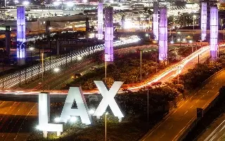 Aeropuerto de Los Ángeles cierra su espacio aéreo a helicópteros