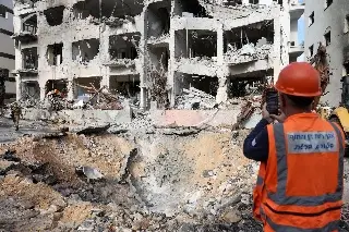 Israel confirma al menos 10 impactos de misiles iraníes tras ataque