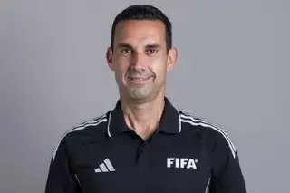 Árbitro mexicano César Ramos, atrapado tras ataque de EU a Irán