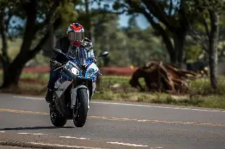 Cruz Roja alerta: no todos los cascos protegen; estas son las especificaciones que deben cumplir