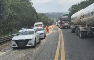 Se registra cierre parcial de circulación en carretera de Veracruz; checa la razón 
