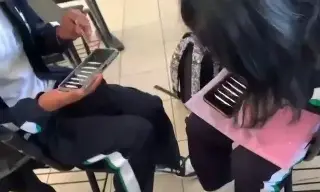 Difunden video de estudiantes inhalando presunta droga al interior de bachillerato en Morelos