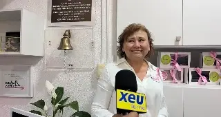 Mujeres tocan la campana de la victoria en Muac tras vencer el cáncer de mama