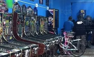 Cateo en Perote: Aseguran decenas de tragamonedas y detiene a una mujer