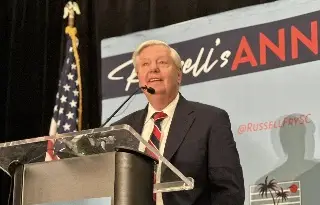 Senador republicano pide retirar tropas de EU de España por no apoyar guerra contra Irán