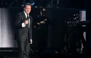 ¡Igualitos! Captan por primera vez a hijos de Luis Miguel y Aracely Arámbula (+Foto) 