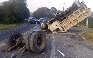 Aparatoso accidente automovilístico en carretera de Veracruz; hay un lesionado 