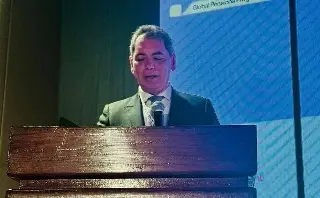 Hacienda pide calma y prevé efectos cortos en México por guerra en Irán