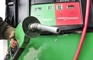  ¡Litro de Gasolina y Diésel llega a los 30 pesos! ¿Dónde?