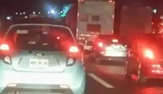 Tome precauciones; hay cierre de circulación en autopista de Veracruz