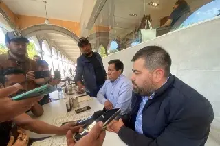 Veracruz: Alcaldes de Atlahuilco y Tequila dejan oposición y se suman a Morena