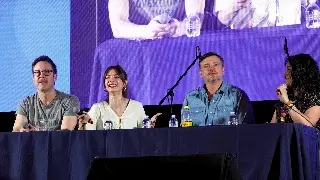 Elenco de 'Smallville' celebre 25 aniversario de la serie durante convención de comics en CDMX