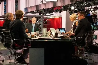 Gobierno de Trump advierte a medios de EU que podrían perder licencias por 'fake news' sobre la guerra