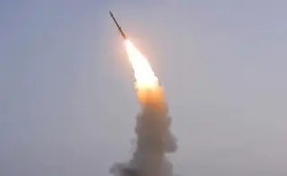 Emiratos Árabes Unidos cierra su espacio aéreo por nueva ola de ataques iraníes