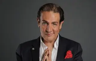 Asaltan con pistolas a Fabián Lavalle en gasolinera de CDMX