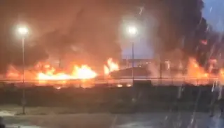 Incendio no afectó infraestructura de la Refinería Olmeca; opera con normalidad: Pemex