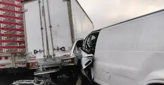 Choque múltiple cierra autopista Puebla - Veracruz