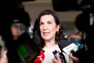 Preocupa a Kenia López que 'duende machista' haya eliminado del Plan B la paridad de género