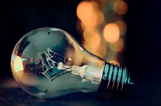 Reportan que llevan 40 horas sin luz en fraccionamiento de Boca del Río