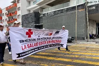 Entre protestas y exigencias conmemoran Día de la Expropiación Petrolera en Veracruz