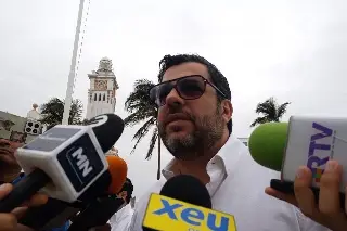 En Veracruz mantienen monitoreo en playas por derrame de petróleo antes de Semana Santa