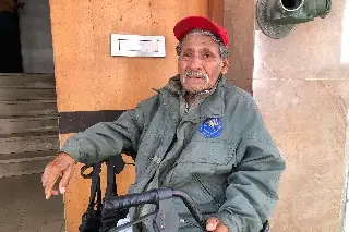 'Mi triciclo era mi herramienta de trabajo': Félix 'El Buzo Almeja' fue víctima de robo