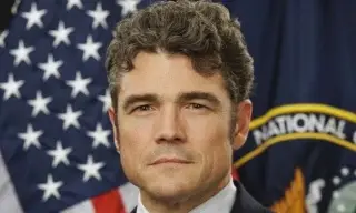 Exdirector de Contraterrorismo de EU quiere que Trump escuche voces opuestas a la guerra en Irán