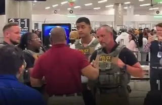 Despliegan agentes del ICE en diferentes aeropuertos de EU