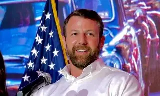 Senado confirma a Markwayne Mullin al frente de Seguridad Nacional de EU