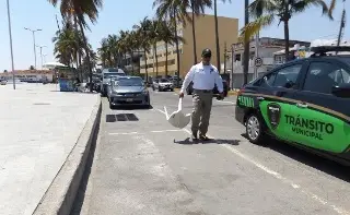 Realizan operativo para asegurar el libre estacionamiento por Semana Santa en Veracruz