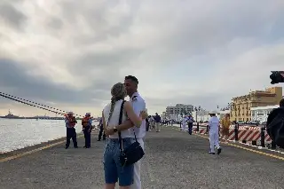 Viajó de España a Veracruz para encontrarse con su novio que zarpó en buque español