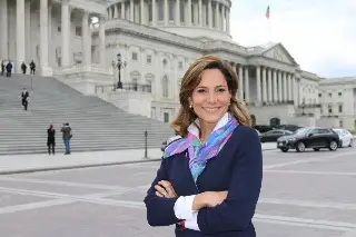 Congresista de Miami pide al gobierno reanudar naturalización de residentes cubanos y venezolanos