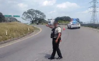 Se registra cierre parcial en carretera de Veracruz; este es el motivo 