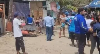 Lancheros vs turistas: Zafarrancho en playa Villa del Mar de Veracruz (+Video)