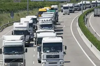 Transportistas confirman paro y bloqueos carreteros