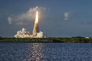 Artemis II abandona la órbita terrestre e inicia su camino a la Luna