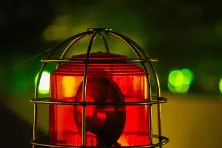 Niño muere tras caída de un muro por lluvias en Medellín, Colombia