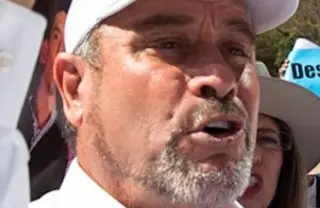 Adrián LeBarón denuncia amenazas contra su familia