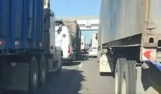 Tenga paciencia, hay carga vehicular en autopista Veracruz - Córdoba; esta es la razón 
