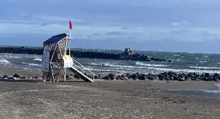 Ya hay banderas rojas en playas por evento del norte