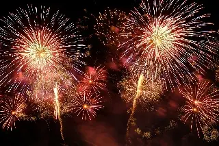 Fuegos artificiales de una boda afectan aterrizaje de avión en Paris 