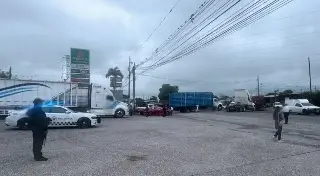 Esto es lo que se sabe sobre el bloqueo de transportistas en Veracruz 