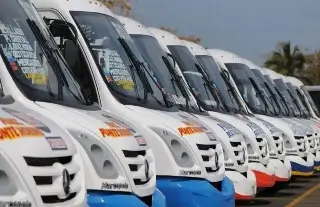 En esta página puedes revisar por donde pasan los camiones de Veracruz y Boca del Río