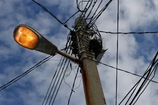 Tras requisa de alumbrado público, empresa asegura haber cumplido con el contrato en Veracruz