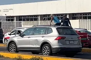 Sujetos agreden a una adulta mayor tras choque en calles de Veracruz 