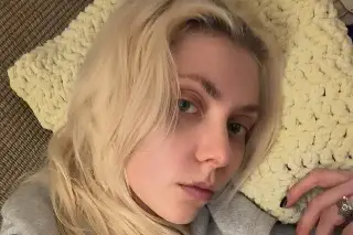 Cantante es mordida por araña venenosa antes de subir al escenario, en México (+video)