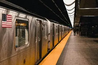 Hombre apuñaló a varias personas en el metro de Nueva York